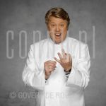 17-02-2004 Robert Kranenborg at studio in Amsterdam.

[keywords]Posed, Half Length, Eyecontact, Laughing[/keywords]